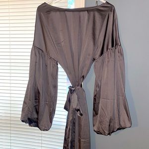 Grey silk dress with belt!